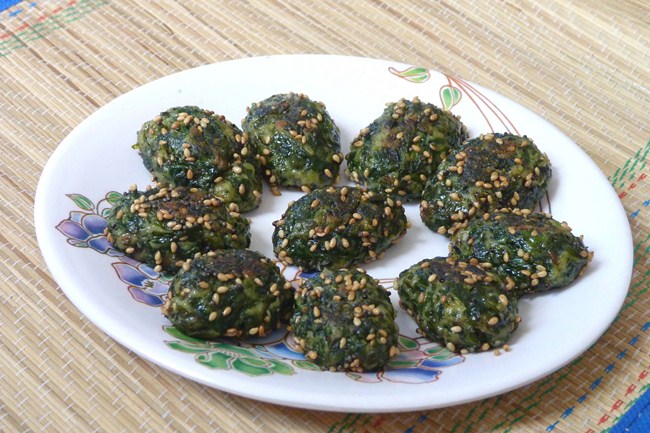 Palak-Methi Muthia Recipe