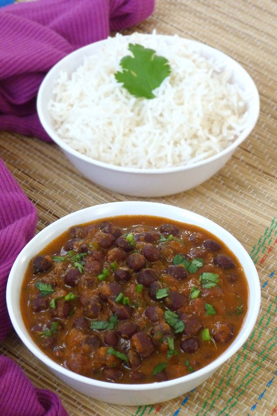 Kala Chana Curry Recipe (Black Chickpeas Curry Recipe)