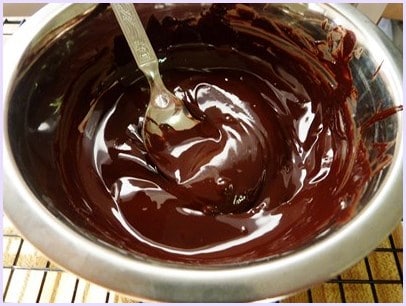 melted chocolate for frosting