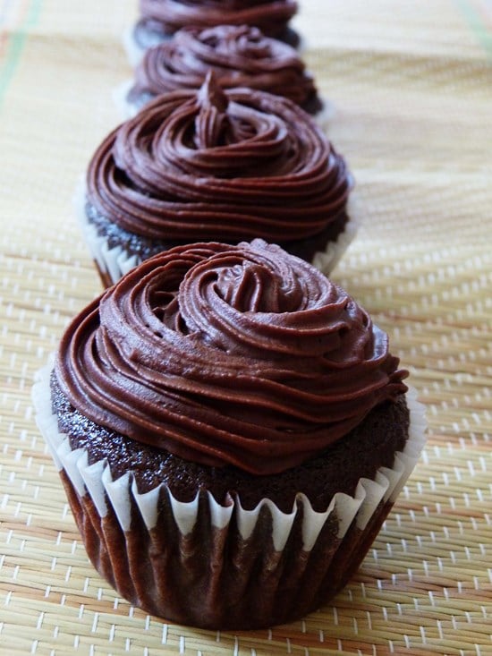 Eggless chocolate cupcakes recipe | Eggless cupcakes