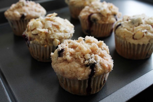 Eggless Blueberry streusel muffins recipe - Blueberry muffins reipce