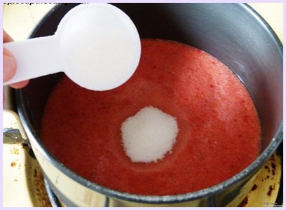 Eggless strawberry cheesecake recipe (How to make eggless cheesecake)