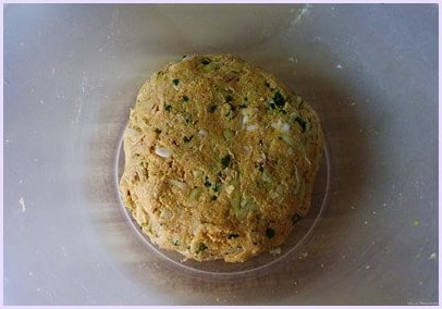 dudhi muthia dough