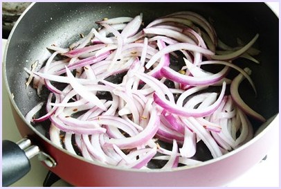 adding sliced onions