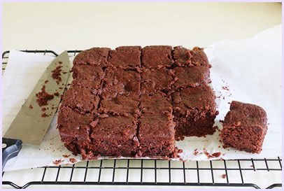 cut brownie into pieces