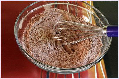 whisking dry ingredients