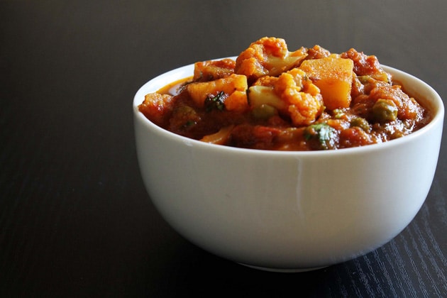 Aloo gobi matar in a bowl.