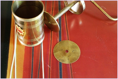 chakli maker with star-shaped hole disc