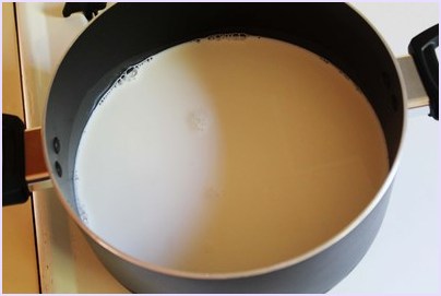 milk in a heavy bottom pan