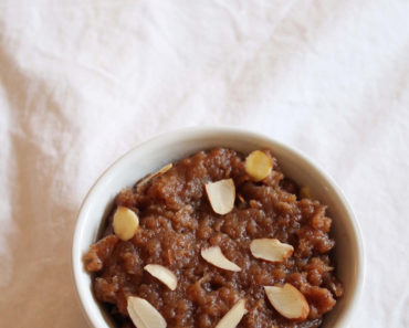 Singhare ke atte ka halwa (sheera) | Singhare ka halwa recipe