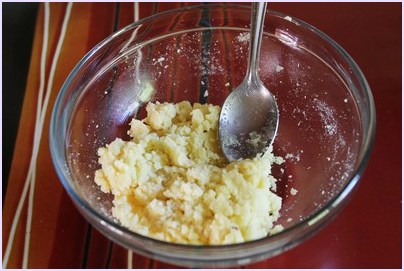 mixing milk-ghee and milk powder