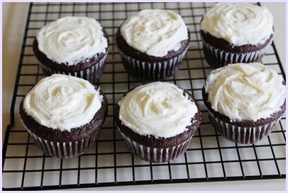 Eggless orange chocolate cupcakes recipe | Vegan cupcakes