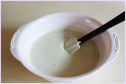 Dhokla batter in a bowl.