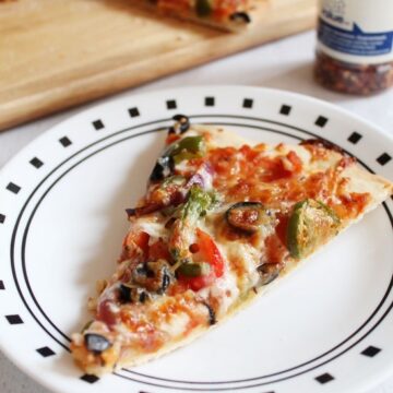 Veg Pizza Recipe | How to make vegetable Pizza | Vegetarian Pizza