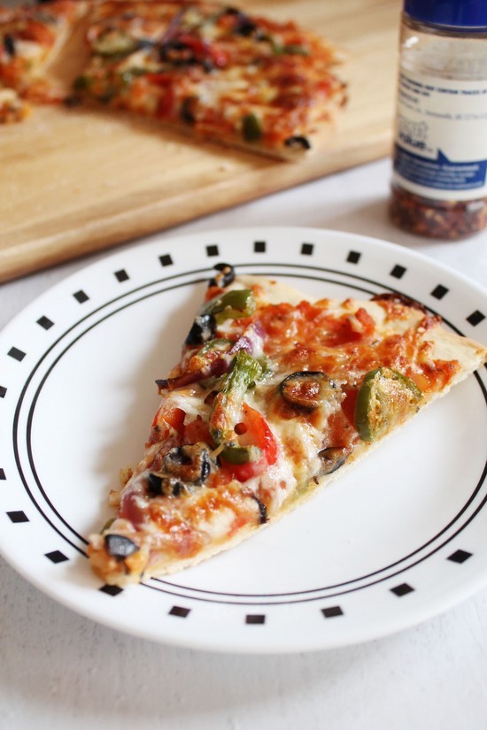 Veg Pizza Recipe | How to make vegetable Pizza | Vegetarian Pizza
