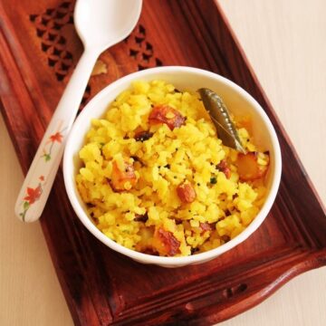 Batata Poha Recipe | How to make Aloo Poha Recipe | Potato Poha