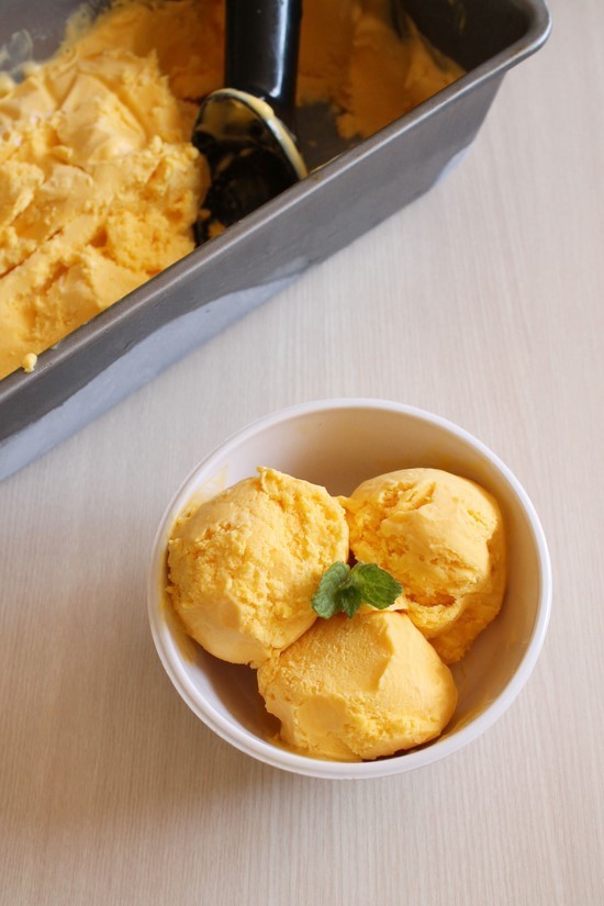 Mango Ice cream Recipe (How to make homemade mango ice cream)