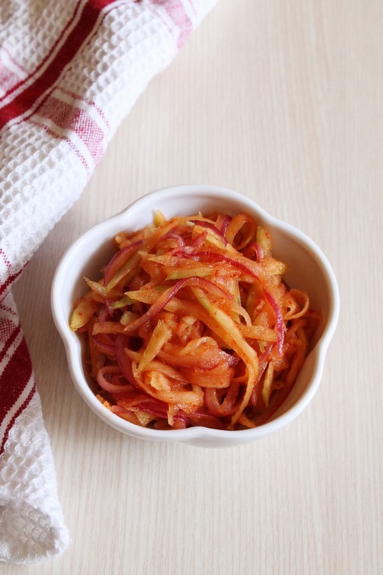 Raw Mango Kachumber | Green Mango and onion salad