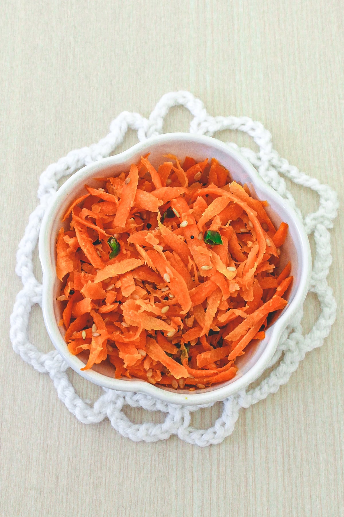 Carrot sambharo in a bowl.