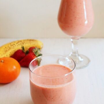 Strawberry Banana Smoothie Recipe | Easy Smoothie Recipe
