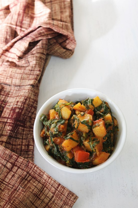 Aloo Palak Sabzi Recipe | How to make dry aloo palak recipe