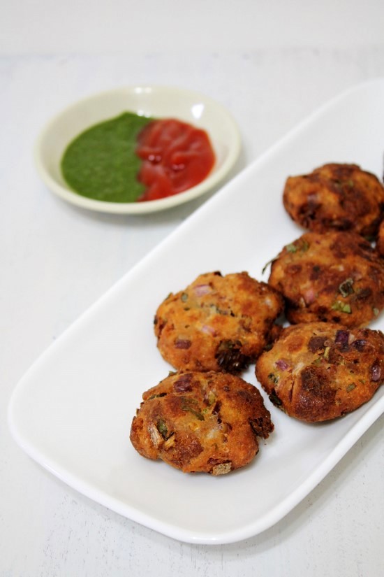 Bread Vada recipe (How to make bread vada recipe), Easy bread snacks