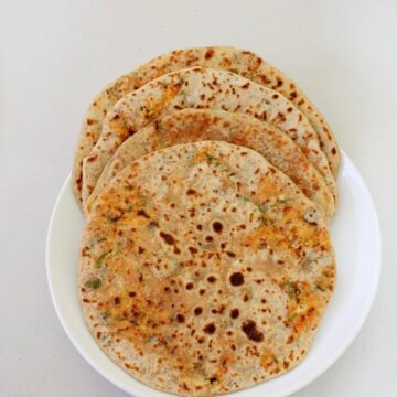 Paneer Paratha Recipe (How to make Punjabi Paneer Paratha)