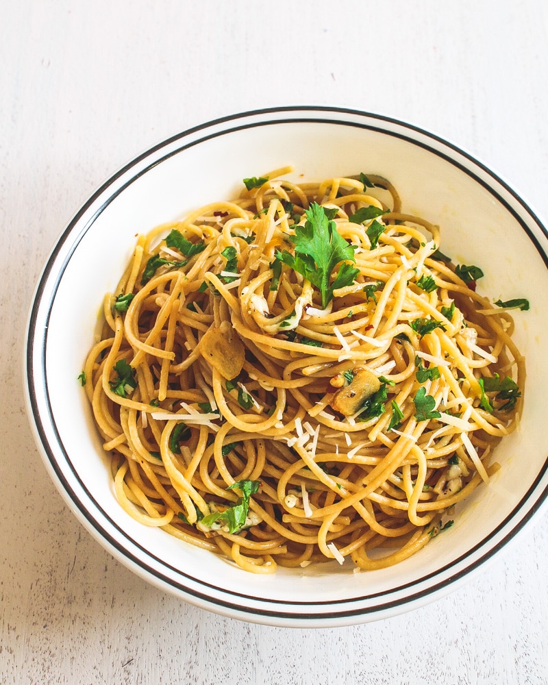 garlic and oil pasta