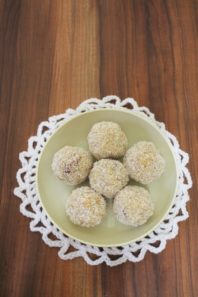 Coconut ladoo recipe with condensed milk | Coconut laddu recipe