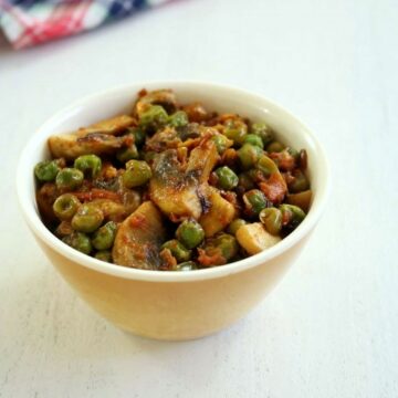 Matar mushroom recipe | Dry matar mushroom sabzi recipe