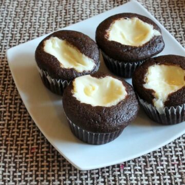 Eggless black bottom cupcakes recipe | Easy black bottom cupcakes