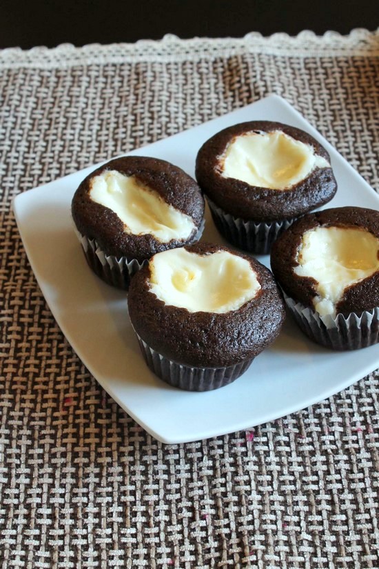 Eggless black bottom cupcakes recipe | Easy black bottom cupcakes