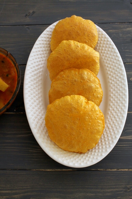 Masala Puri in an oval plate.