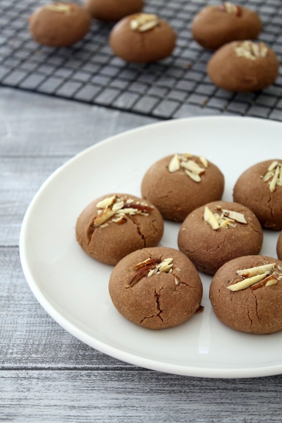 How to make chocolate nankhatai