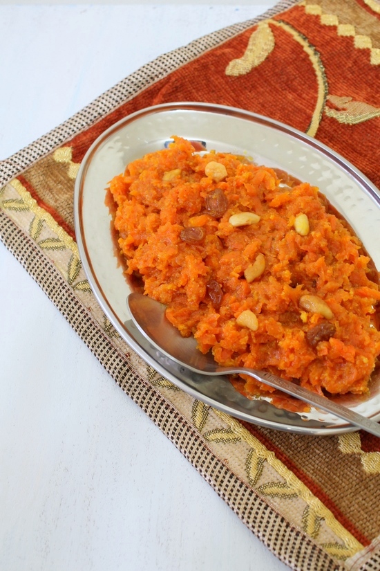 Gajar ka halwa in pressure cooker 