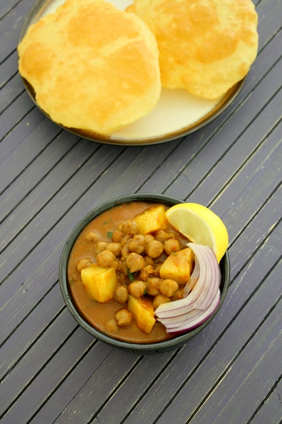 ALOO CHOLE | FriendsEAT