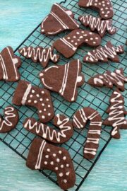 Eggless chocolate sugar cookies recipe | Chocolate cutout sugar cookies
