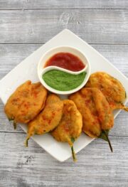 Palak pakoda recipe | Crispy Palak leaves pakoda recipe