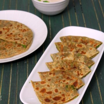 Peas paratha | Matar paratha | Stuffed green peas paratha