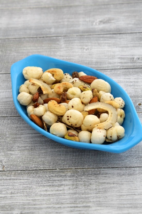 Makhana namkeen served in a plate.