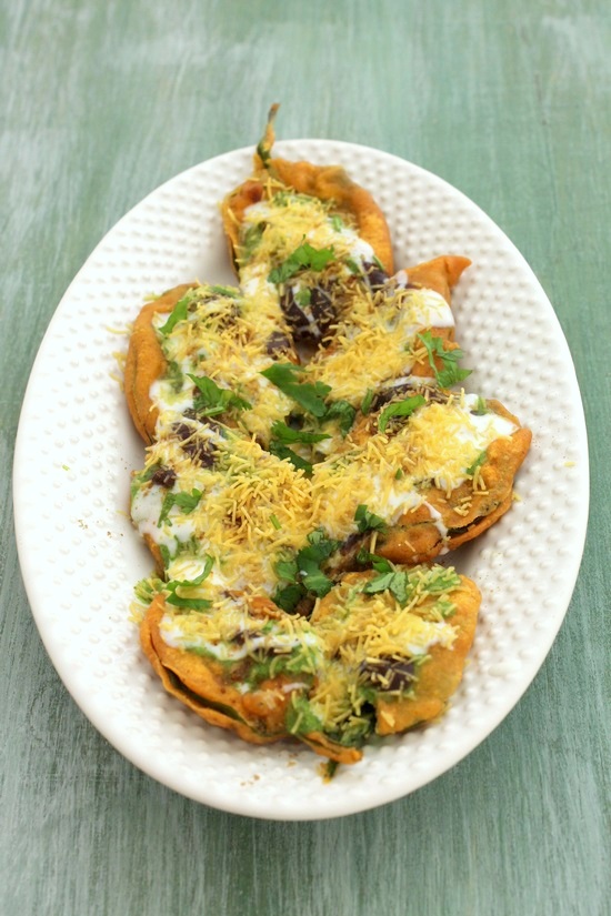 Palak chaat served in a plate.