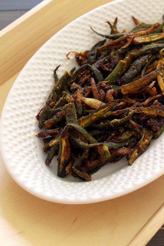 Bhindi fry served in a plate.