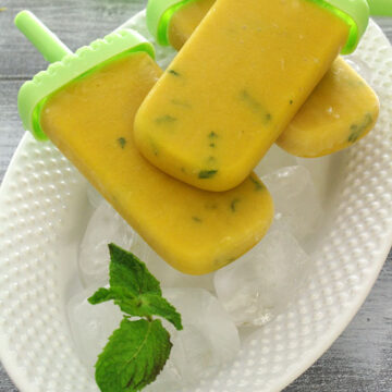 Mango popsicles recipe (4 ingredients mango coconut pops)