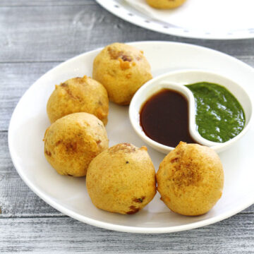 Batata vada recipe (How to make batata vada) Mumbai street food