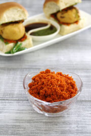 Dry garlic chutney recipe for vada pav (Vada pav chutney recipe)