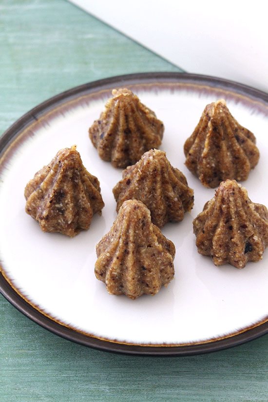 Dry fruits modak recipe (How to make dry fruits modak recipe)