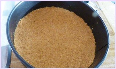 Eggless strawberry cheesecake recipe (How to make eggless cheesecake)