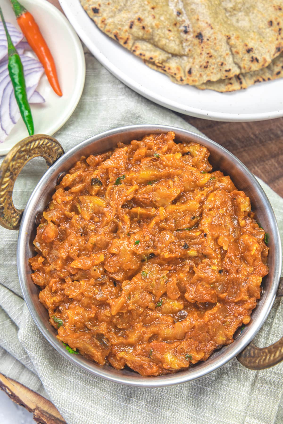 Baingan bharta in a serving kadai.