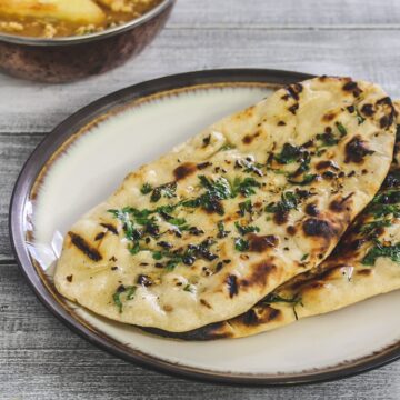 Homemade Garlic Naan Recipe {Indian Bread}