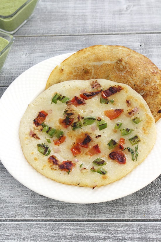 instant uttapam in a plate.